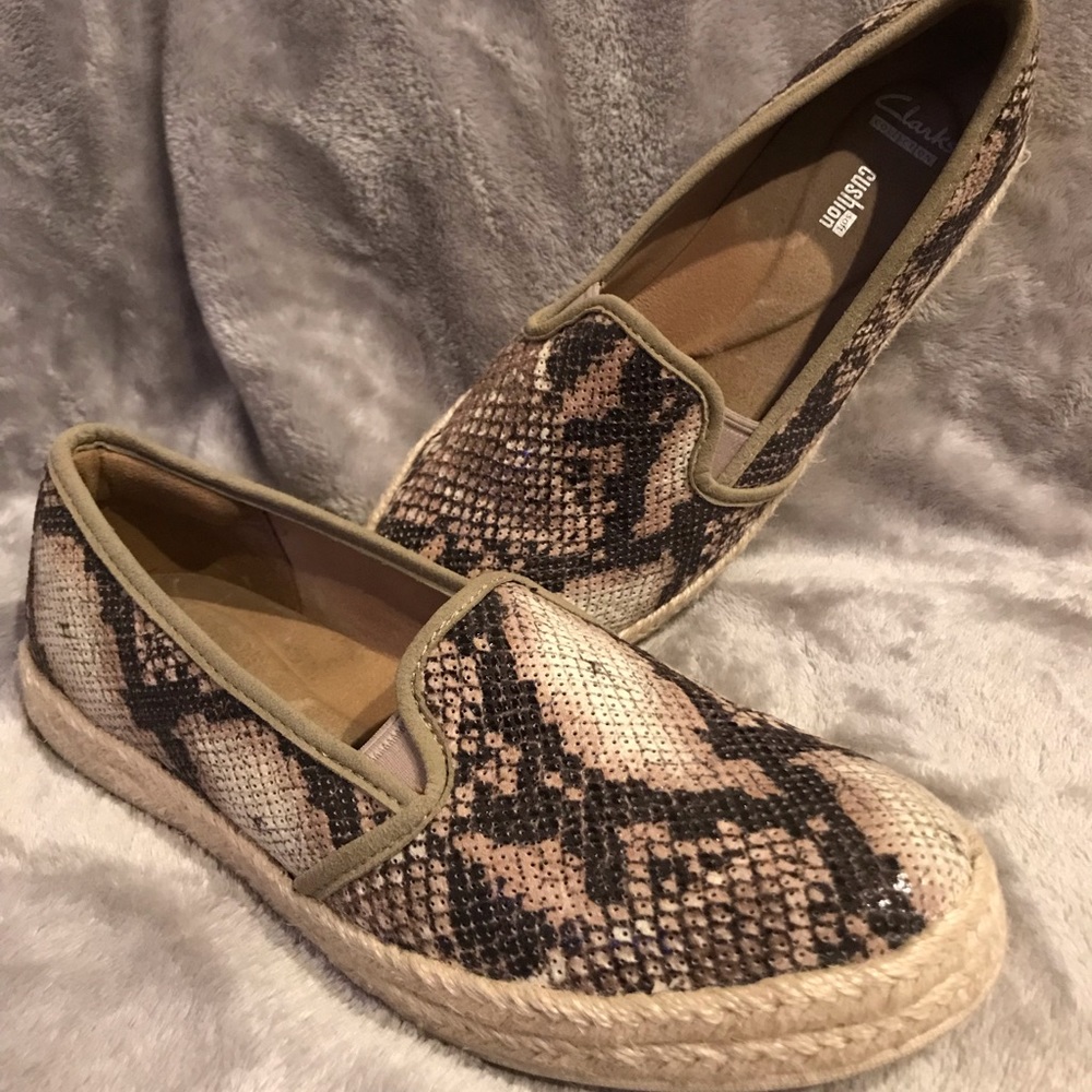 Clark’s Azella Theoni Slip-On Espadrille (size 9)